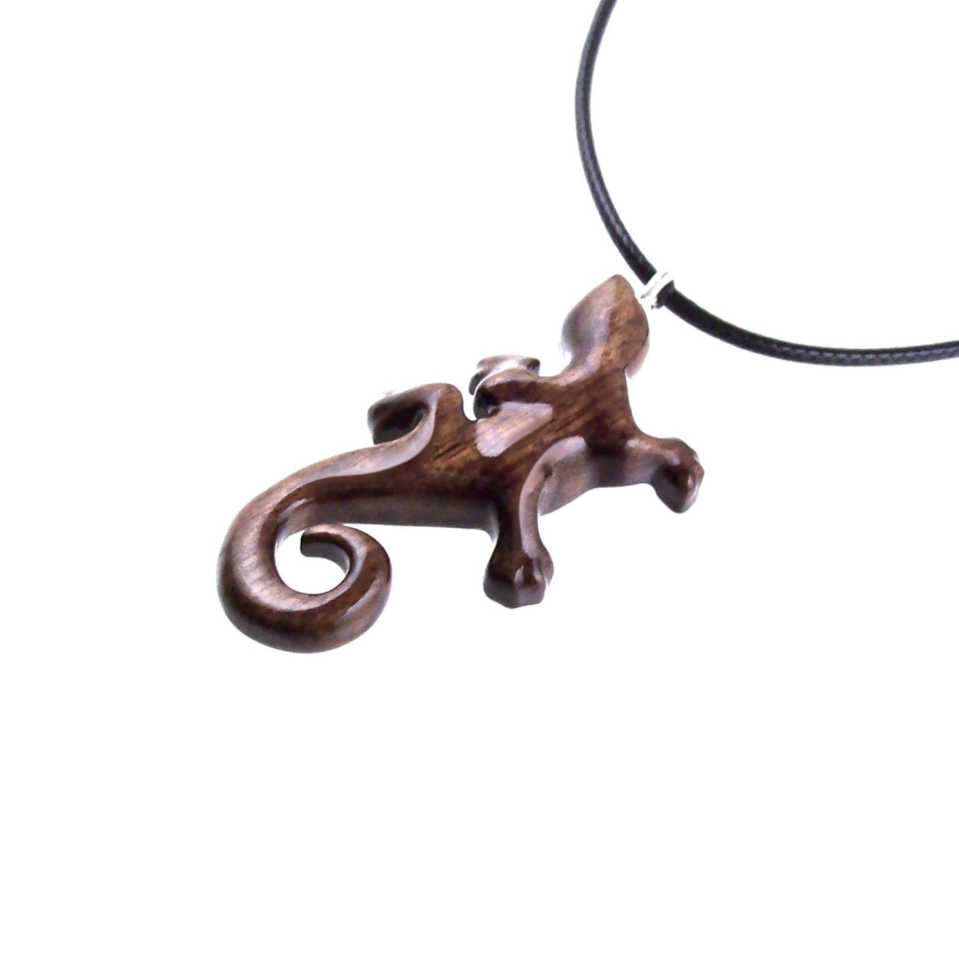 Hand Carved Gecko Pendant, Wooden Lizard Necklace, Wood Salamander Necklace, Totem Lizard Jewelry Gift for Men or Women
